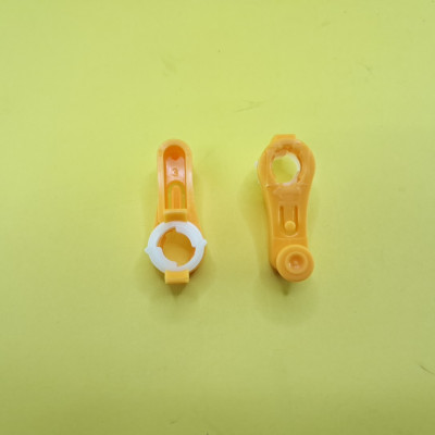 Фиксаторы панели смыва (011150)